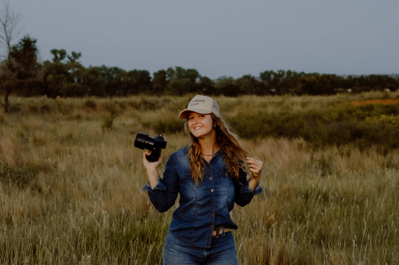 headshot photo of texas elopement photographer