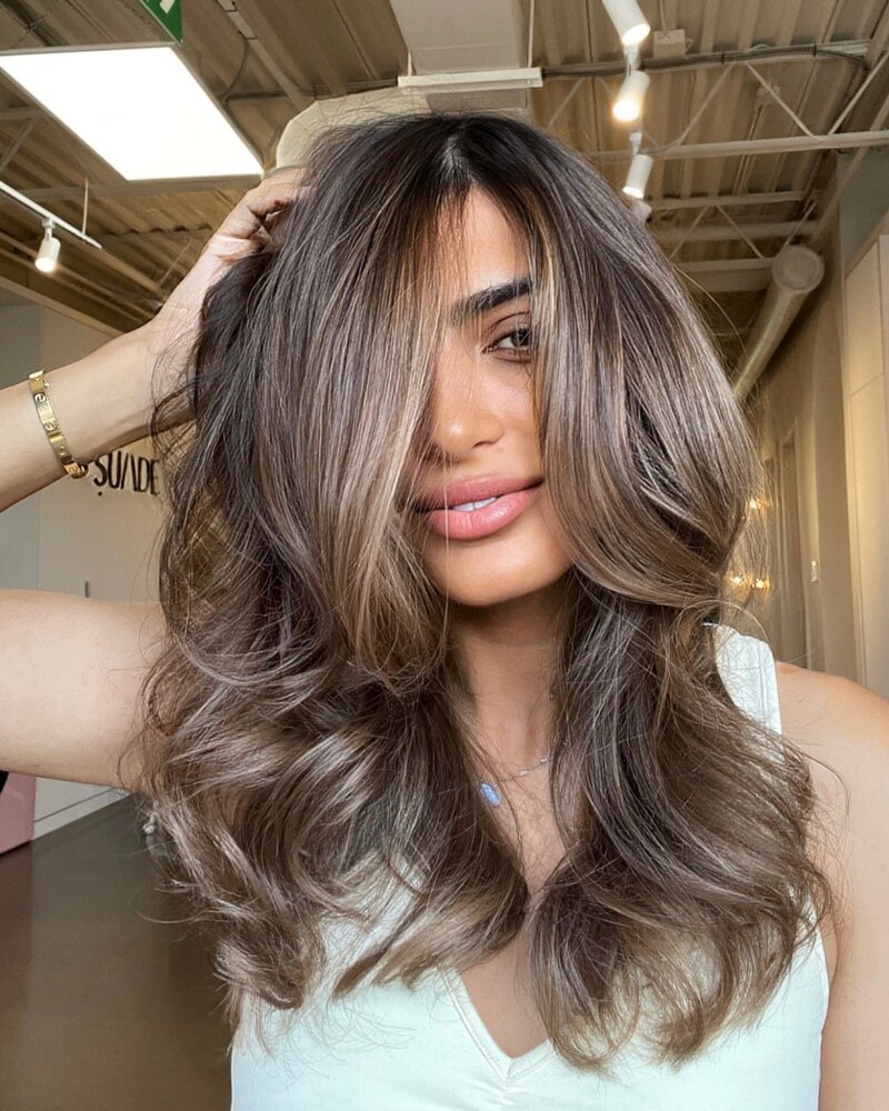beautiful brunette blends
