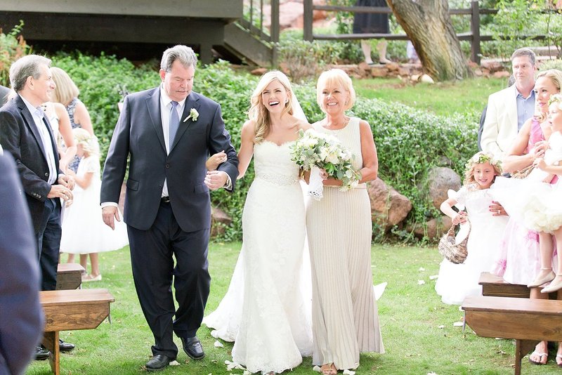 Sedona L'Auberge Outdoor Wedding | Amy & Jordan Photography