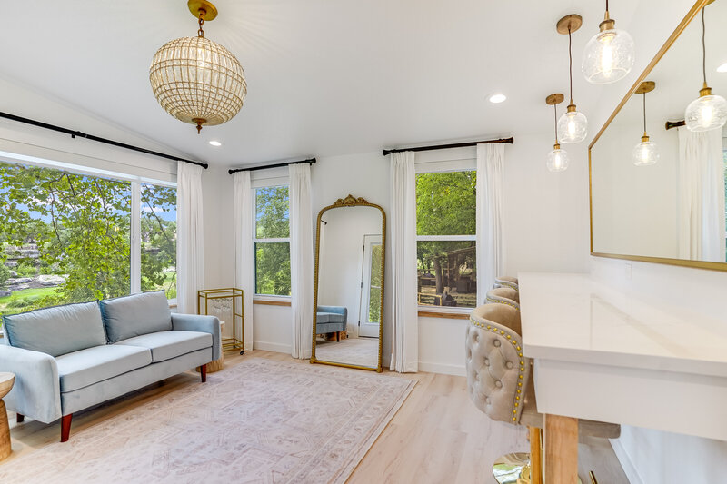 14-Bridal Room
