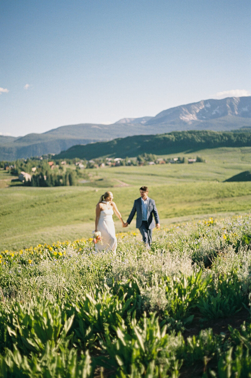 Crested-Butte-Colorado-Elopement-on-35mm-Film-14