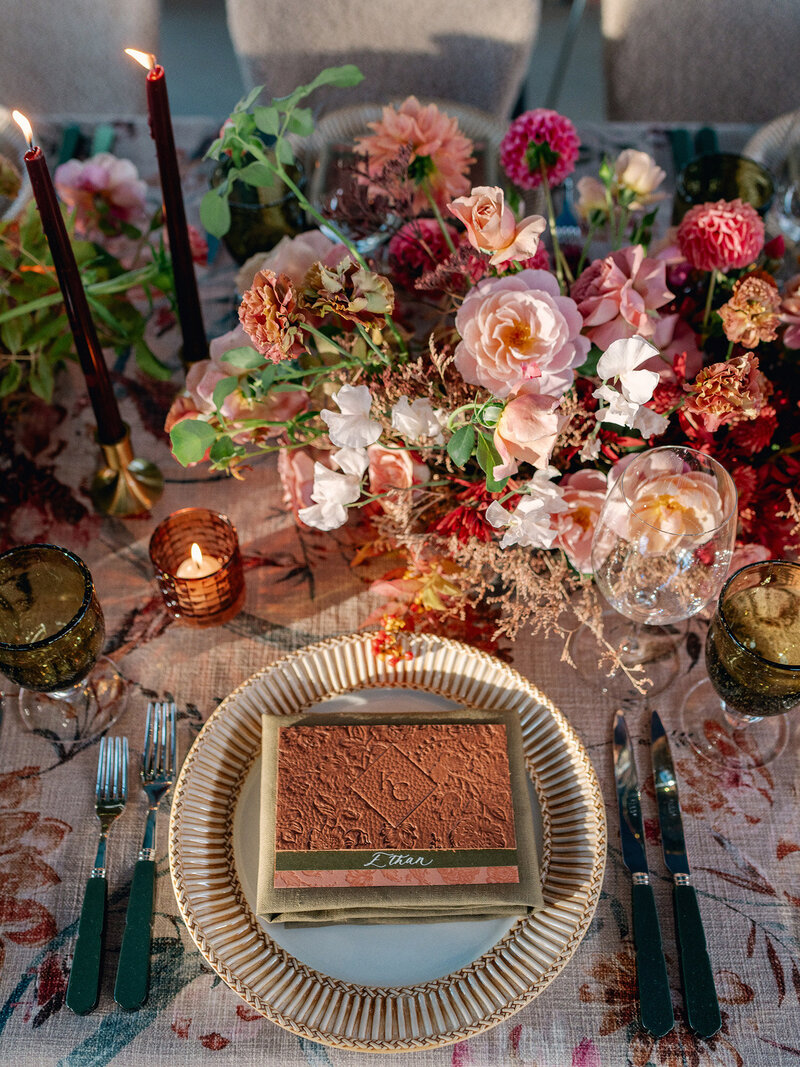 Autumn-Maximalist-Wedding-with-rich-tones-blue-velvet-draping-Ashley-Ludaescher-Photography-Vanessa-Noel-Events-0061