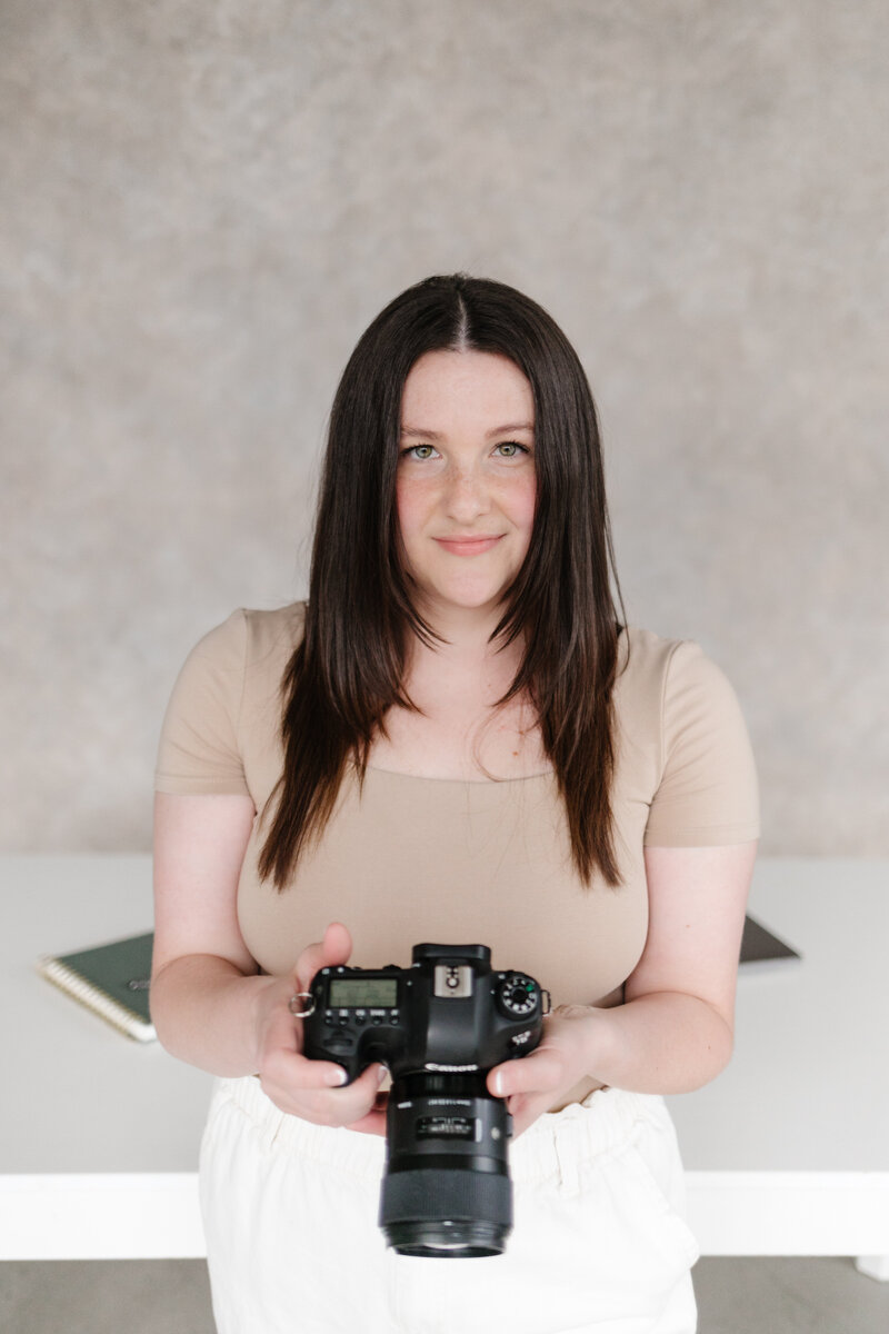 Photo of Lena, a Vancouver and Portland newborn photographer