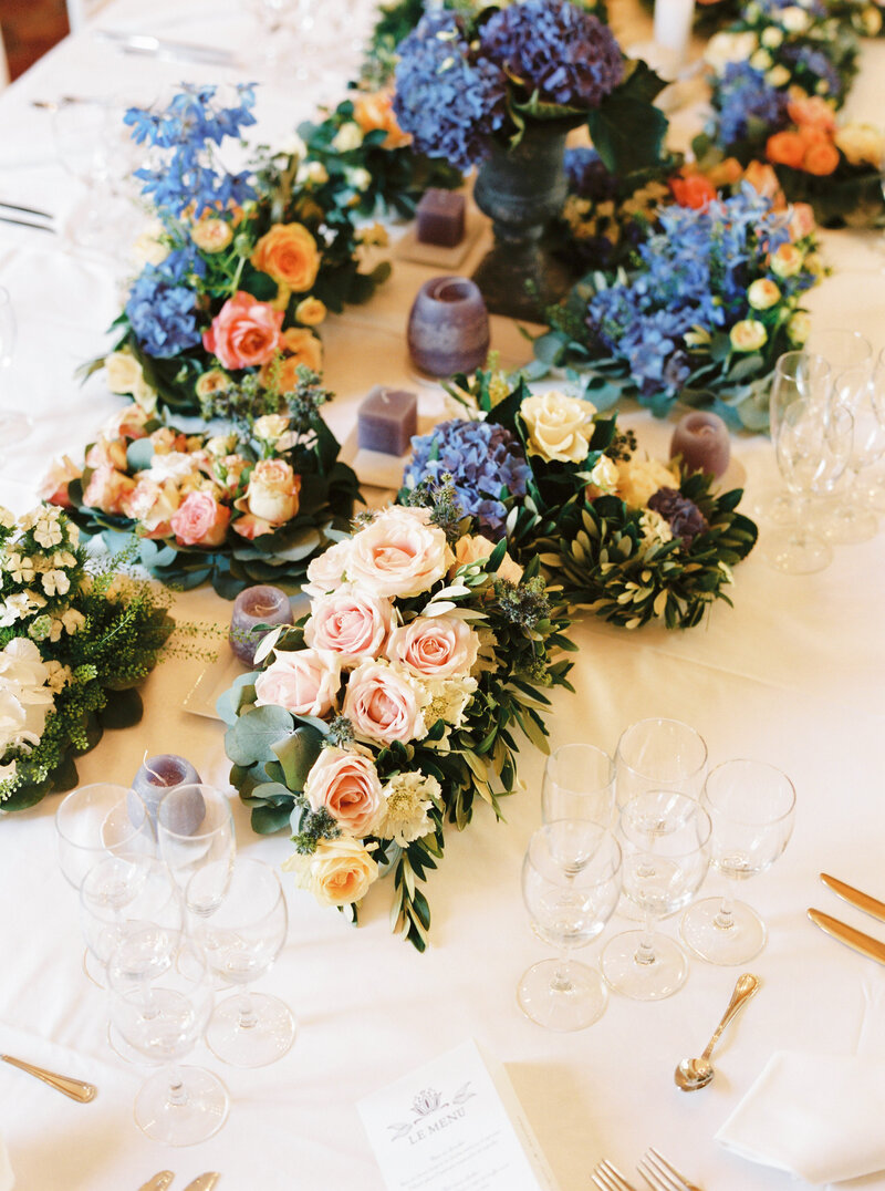 Wedding French Chateau Bordelais Flowers decoration on table