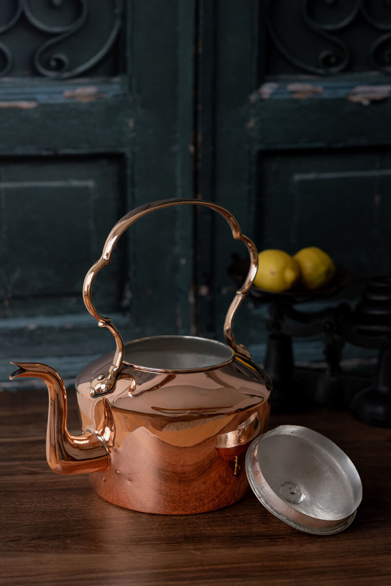 Tall Round Tea Kettle(1)