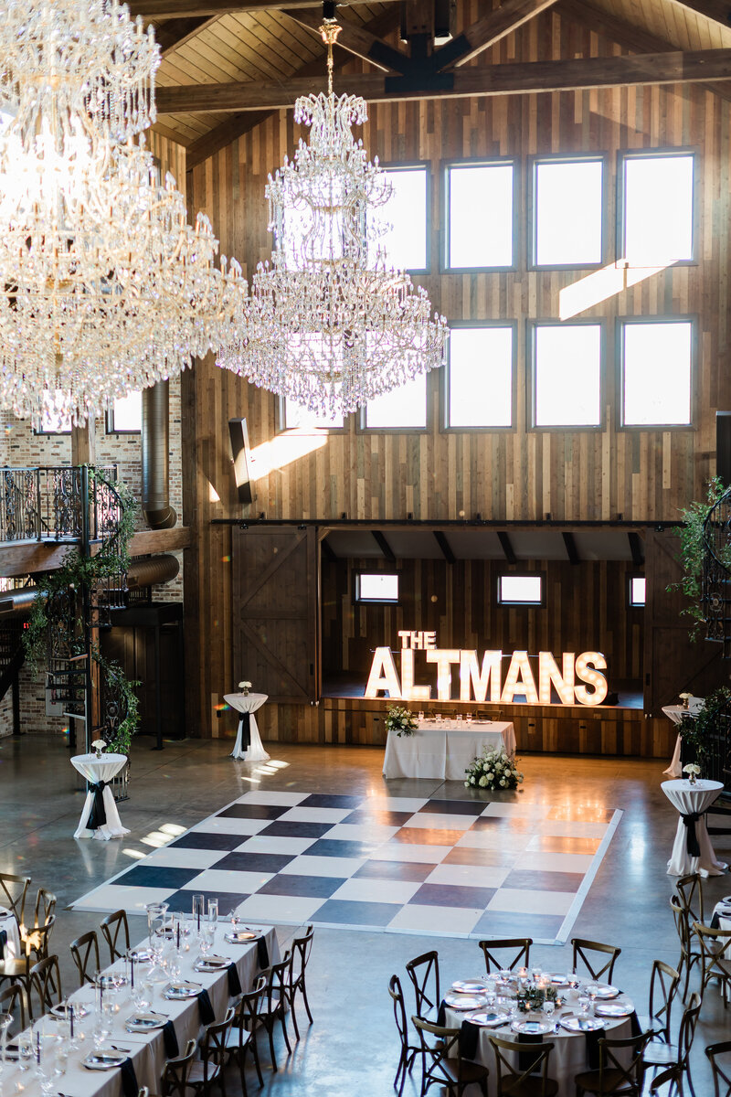 Natalie and John's elegant wedding at Weinberg Wixon Valley