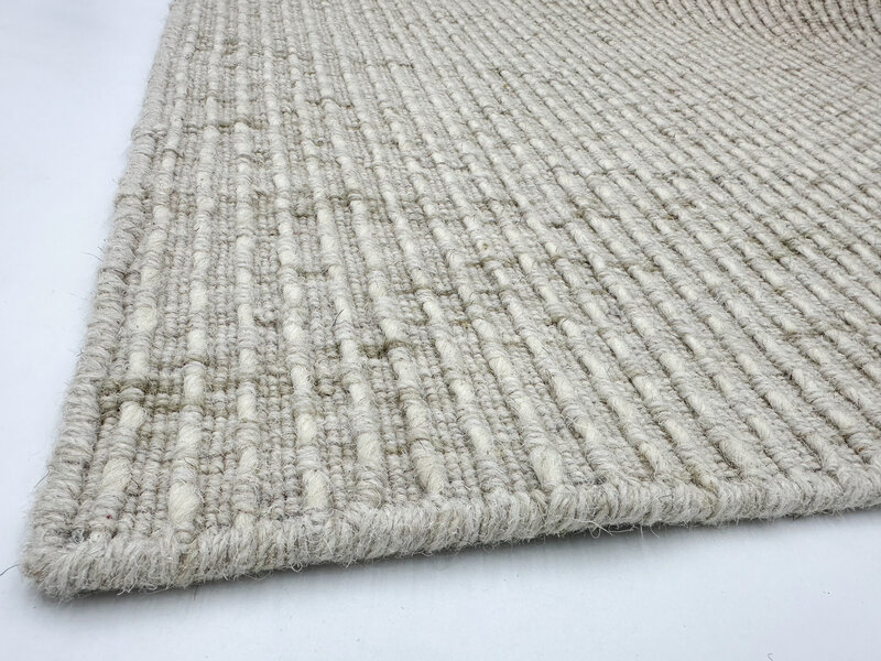 Finley Color-Green and White  Content-100% Wool  Knots-Handloom Knotted 