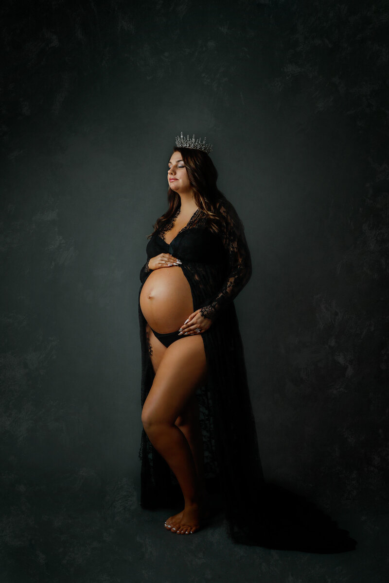 maternity-pregnancy-baby-bump-Janesville-Wisconsin-Olivia-Acton-Photography-black-gown