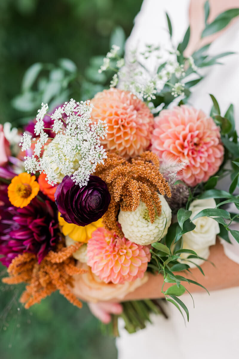 wedding florals taken by wedding photographer minnesota