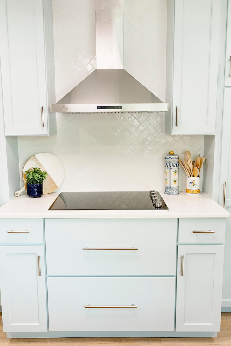 Kitchen design in Orlando, FL with Bleu Bee Designs
