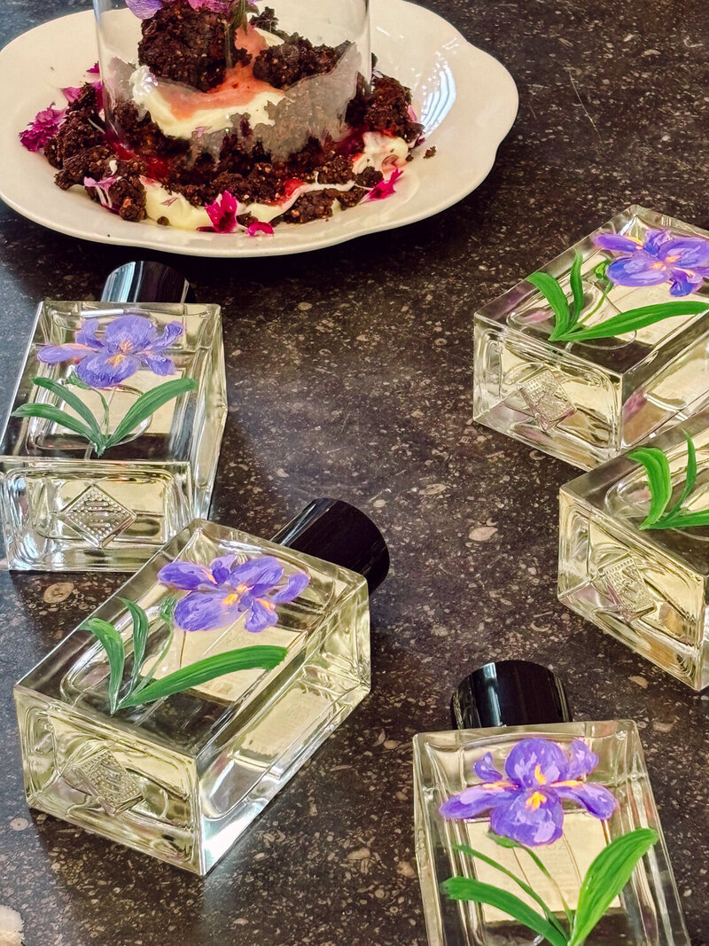 Pen to Paper - Live Painting - Bottle Painting - Essential Parfums Velvet Iris-15