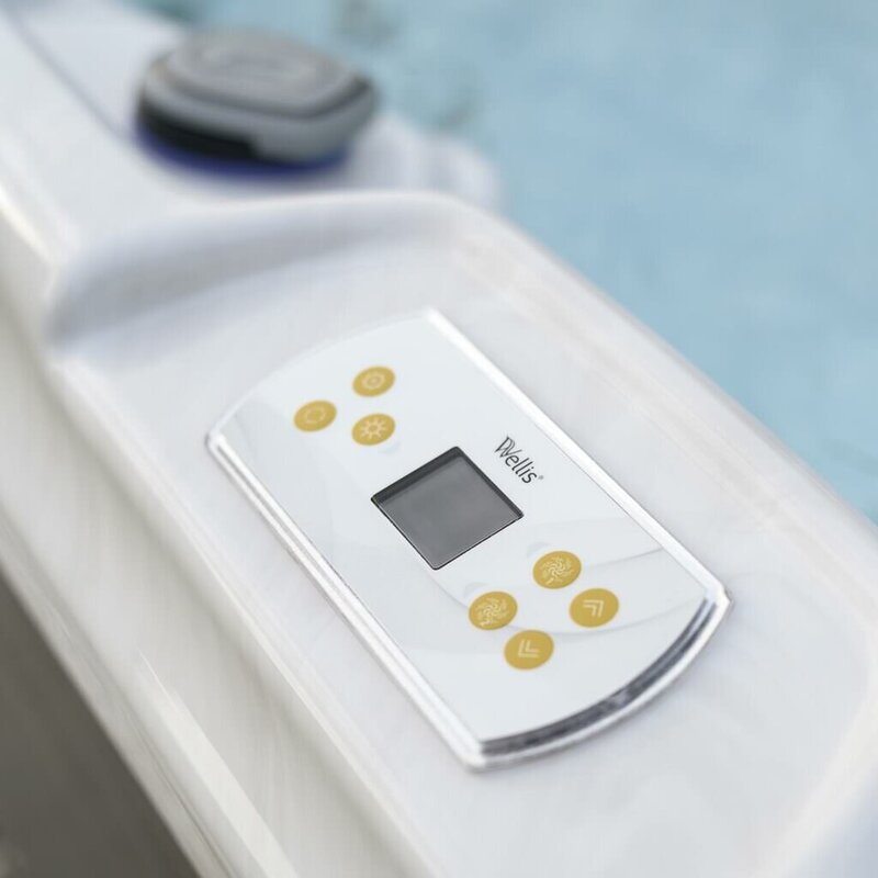 wellis-vienna-hot-tub-cda