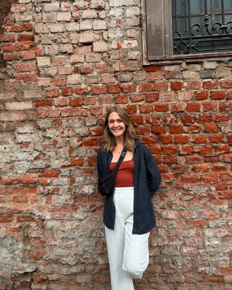 Krysta Schroeder is a licensed therapist for women specializing in motherhood, anxiety, and body image.