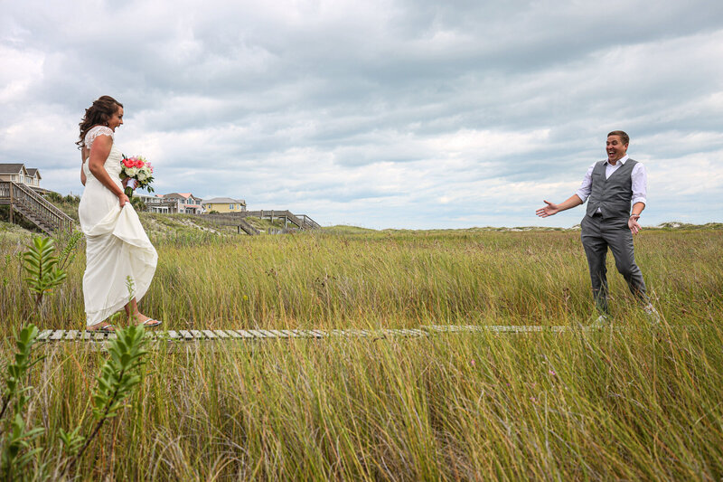 Light Shifter Studios captures a Wedding at the beach in North Carolina. 