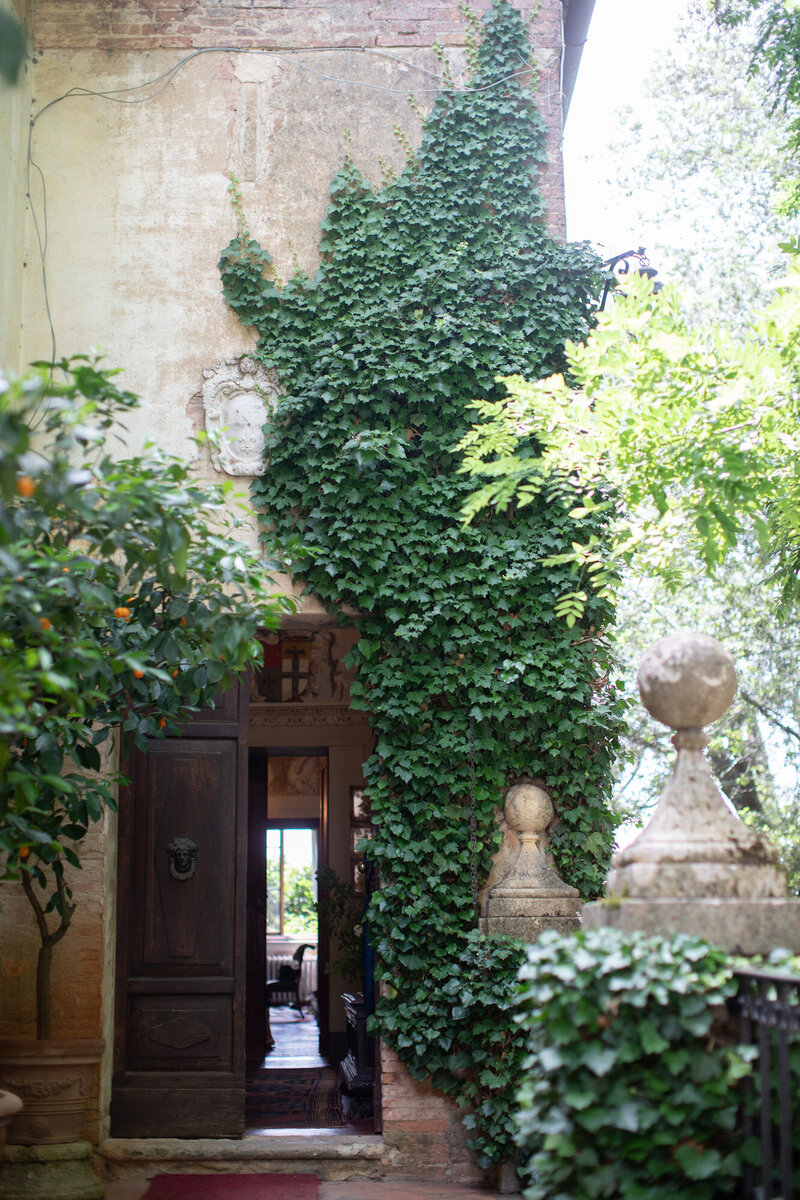 Borgo-Stomennano-Tuscany-Wedding-Hilary-Louis-16