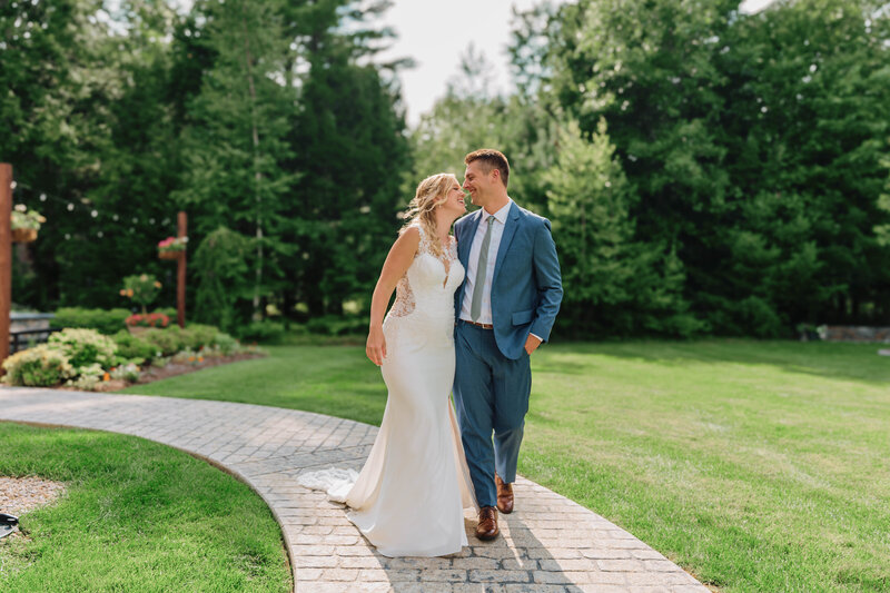 Bride and Groom Portrait | NH Wedding Photographer