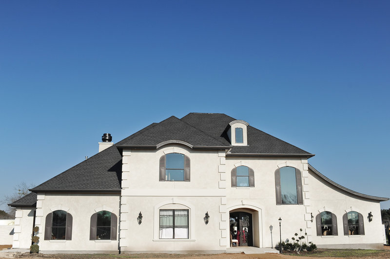 Thistlewood Manor-002