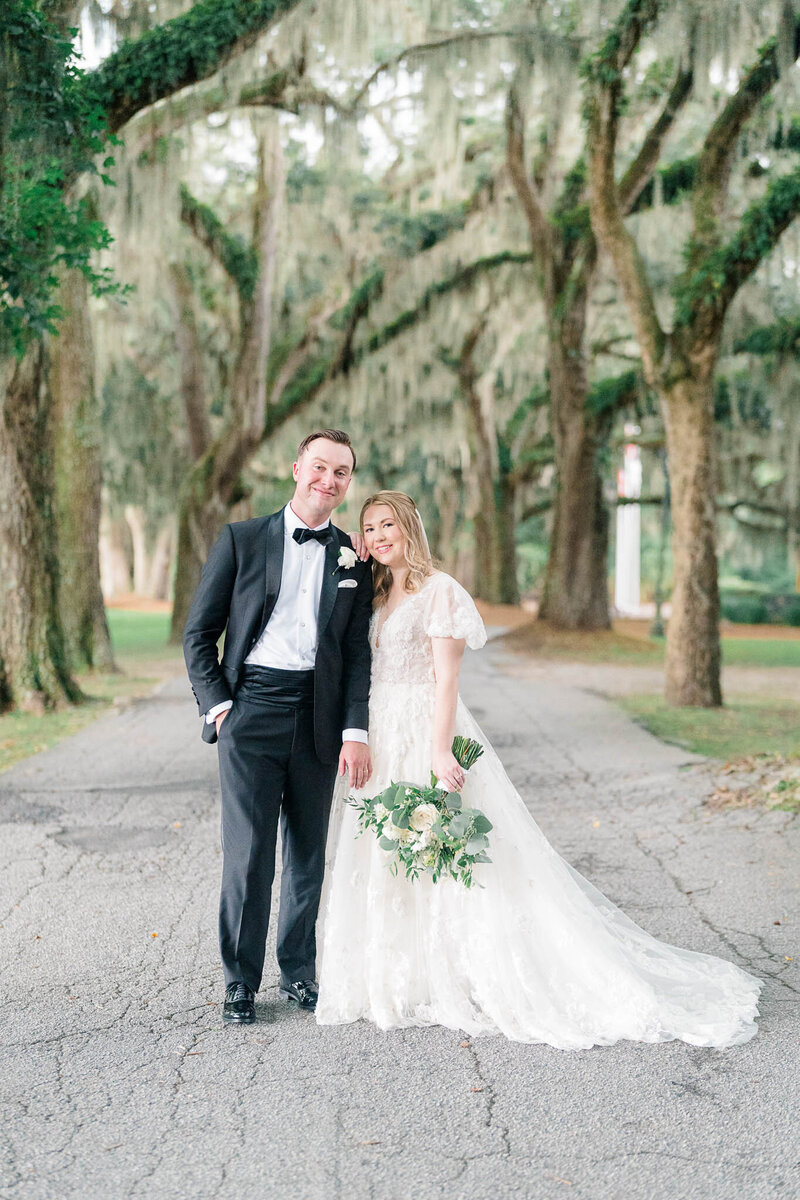Leslie Lynn Photography - Jordan & Charles Toomey - Whitefield Chapel, Bethesda - Perry Lane Hotel- Savannah, Georgia -09026
