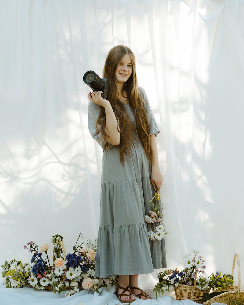 Kira, a family and wedding photographer in Missoula Montana 
