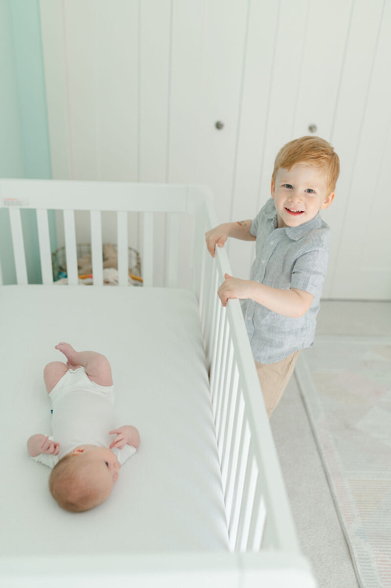 Timeless-Simple-InHome-Lifestyle-Edina-Minneapolis-MinnesotaNewbornPhotography-6