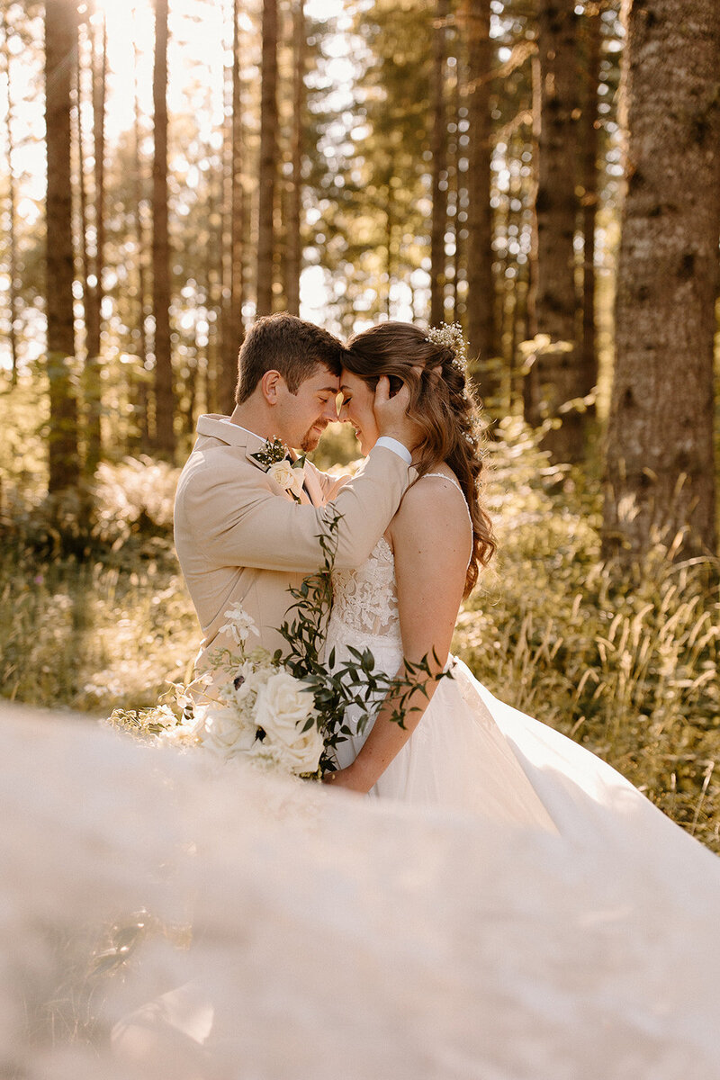shane-nyah-wedding-romantics-taylorraephotofilm-44_websize