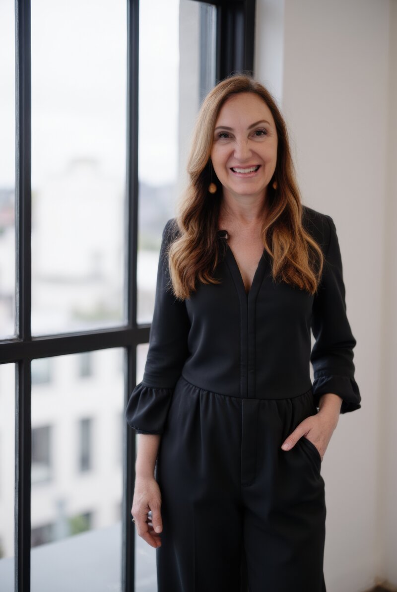 amanda-black-dress-pocket-hires