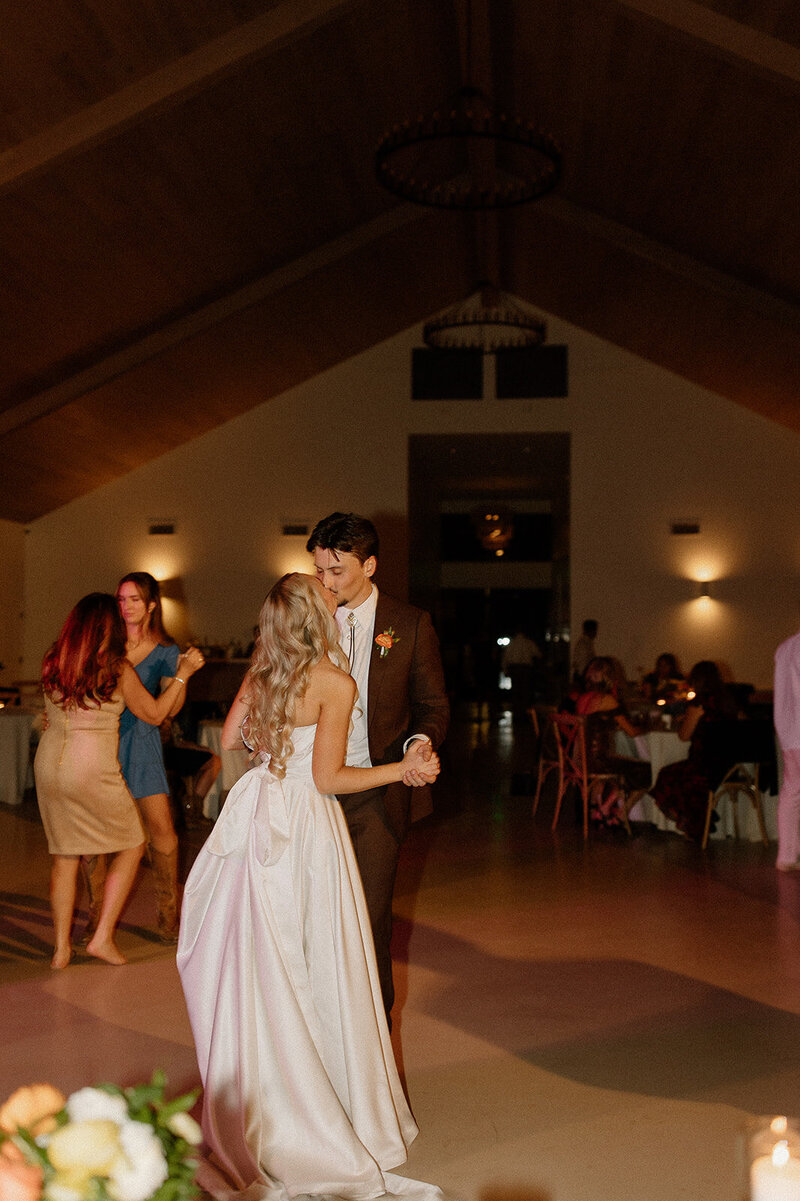 jami-oliver-wedding-preview-taylorraephotofilm-252