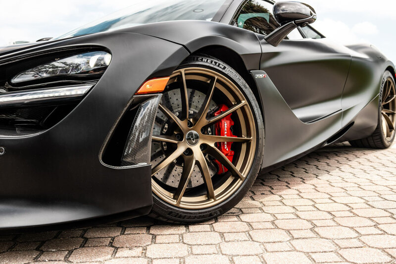 mclaren-720s-spider-convertible-black-for-rent-in-miami-satin-bronze-wheel-015