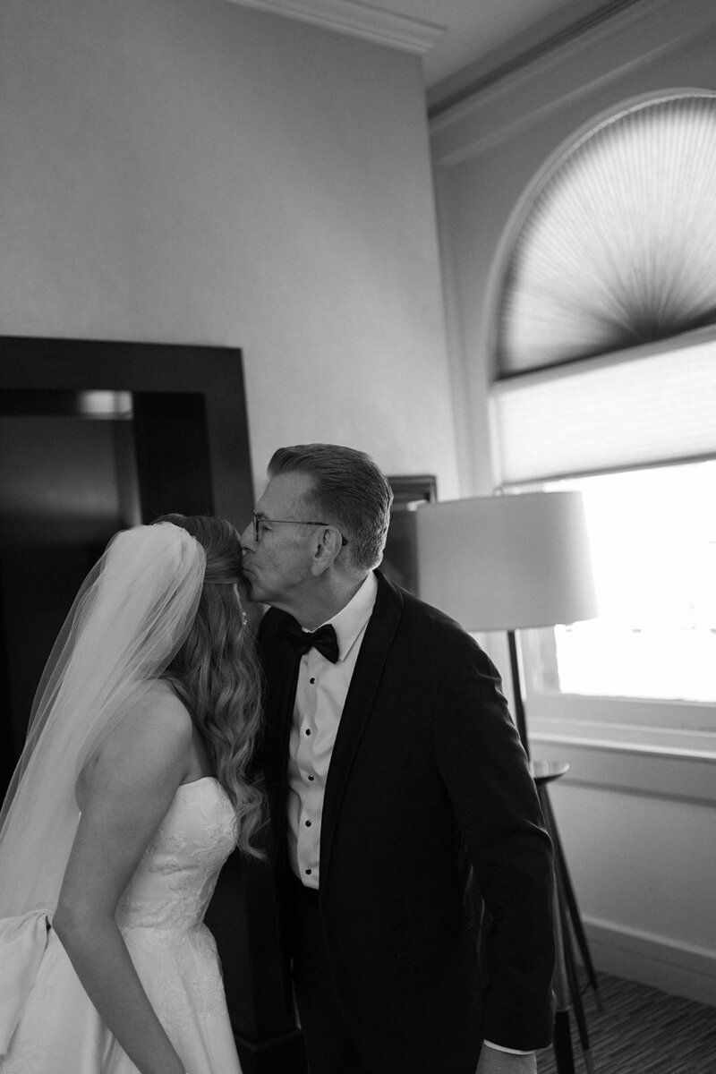 CanepaWeddingClevelandOhioGinaMariePrestiPhotography-216