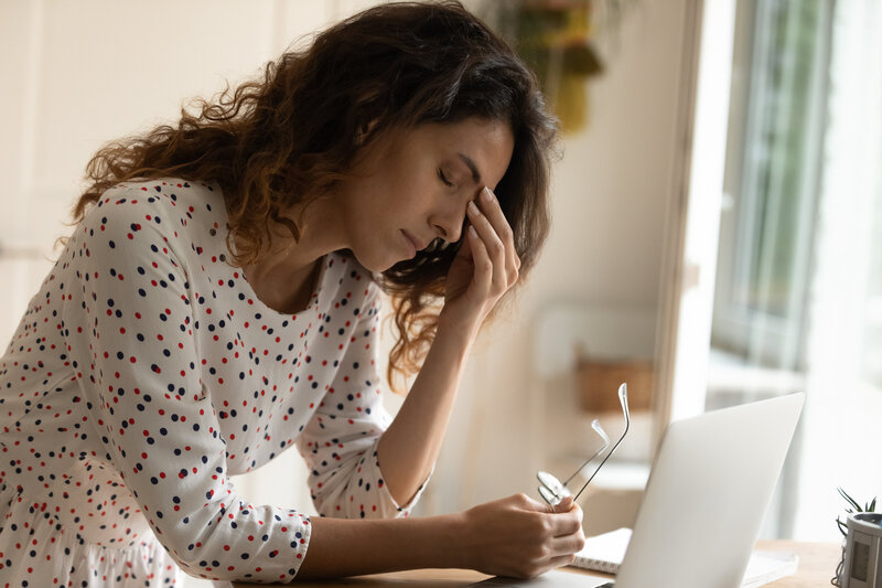 woman looking confused and lost
