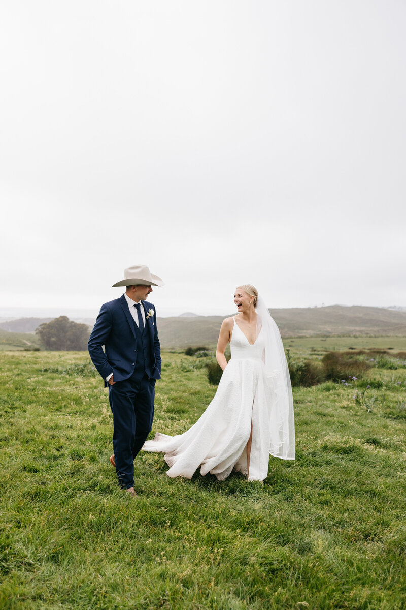 4.26.25_amelia_steven_wedding_tomalesbay_sneak-39