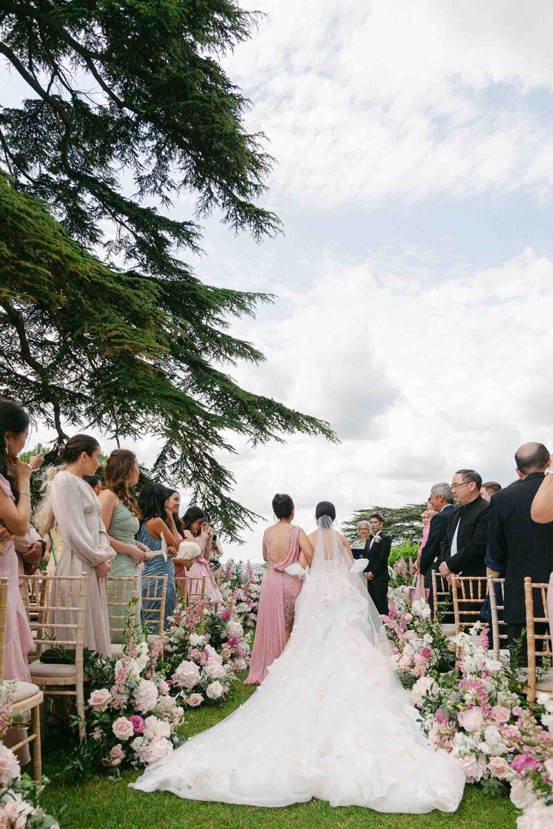 hedsor-house-wedding-lavish-garden-ceremony-aurelia-allen-35