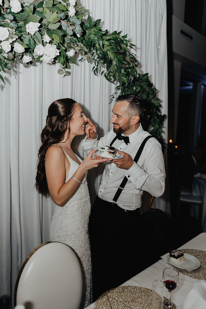 Plaza Rive-Sud Wedding - Emma Persi Photography-43