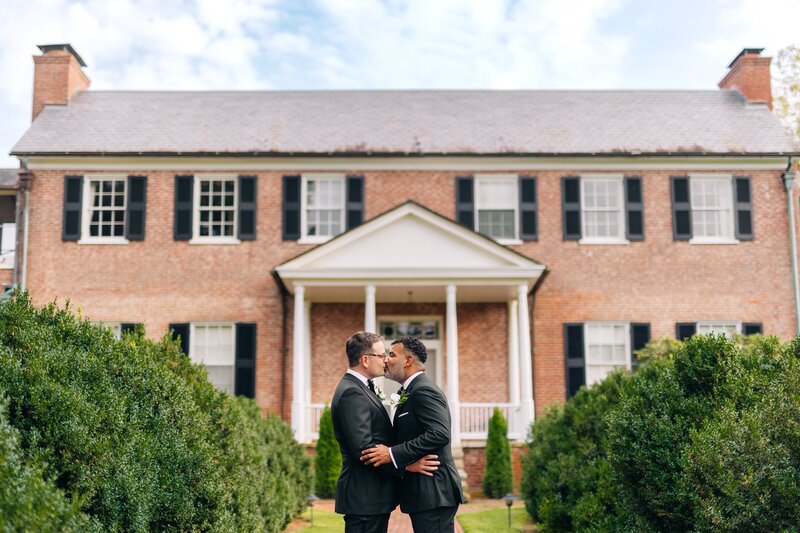 Indianapolis_Gay_Wedding_Photographer_0218