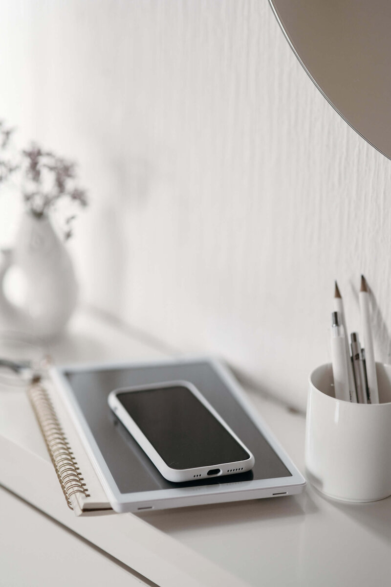 Styled Stock Society Blanc Mood 8