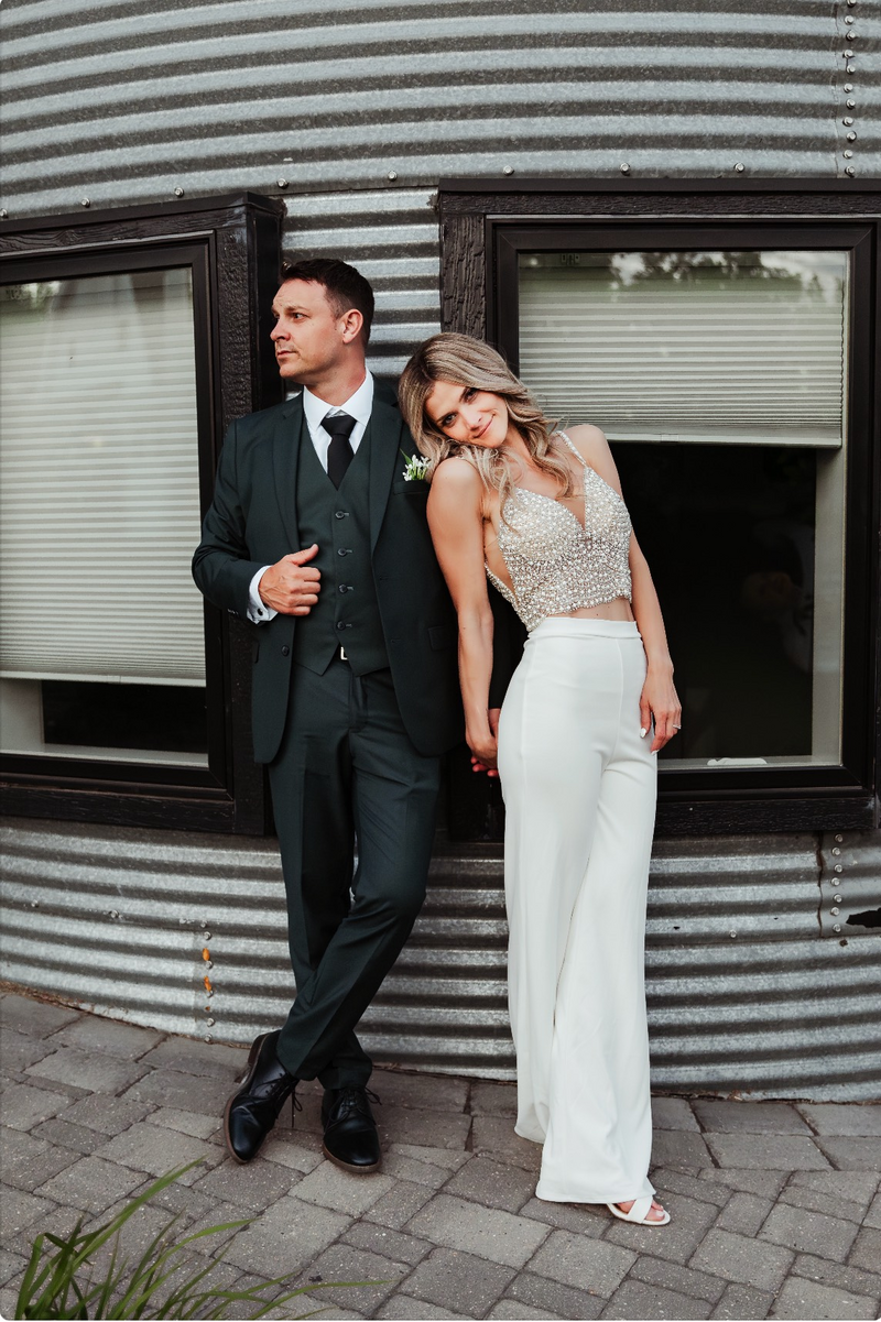 Bride outfit change