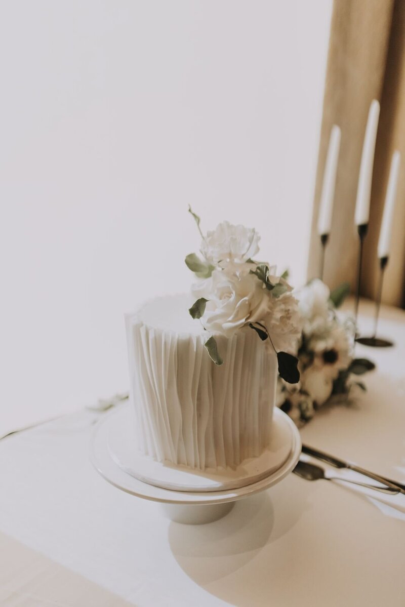 canmore-wedding-at-the-malcolm-hotel-28