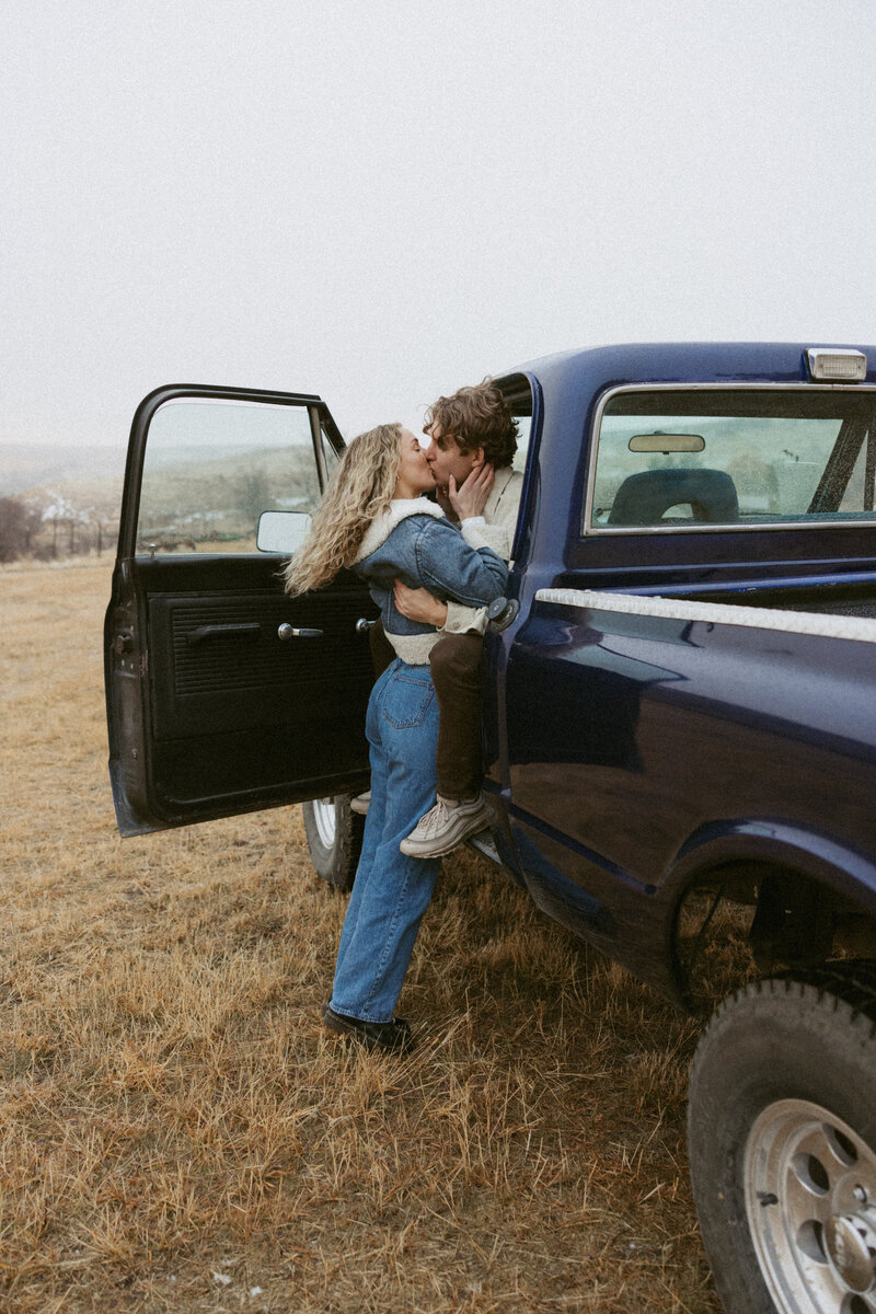 IDAHO-ENAGAMENT-WINTER-ENGAGEMEN-PHOTOS-CAMIPHOTOCO-107