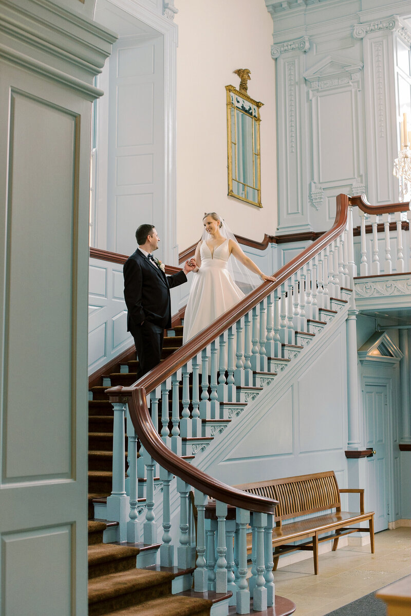 sarah-elizabeth-studio-ohio-wedding-photographer-bezanson-wedding-henry-ford-museum-lovett-hall-31