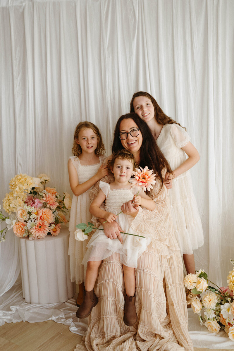 laura lambert perth newborn photographer