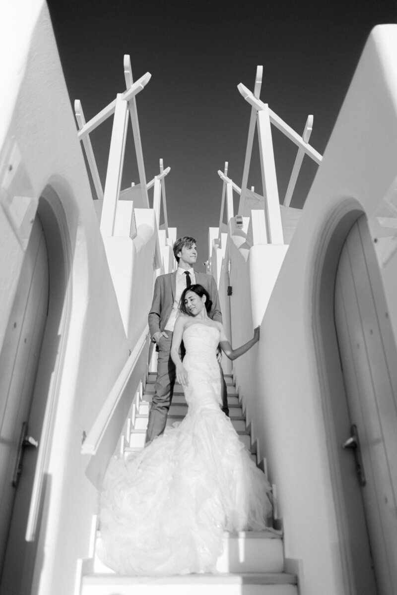 modern Minimalist for intimate wedding in santorini Greece