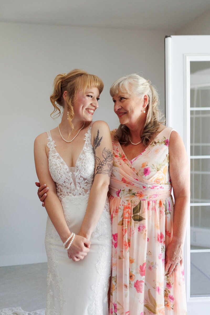 Luke & Madeline - Leavenworth, WA - Wedding Photography-8