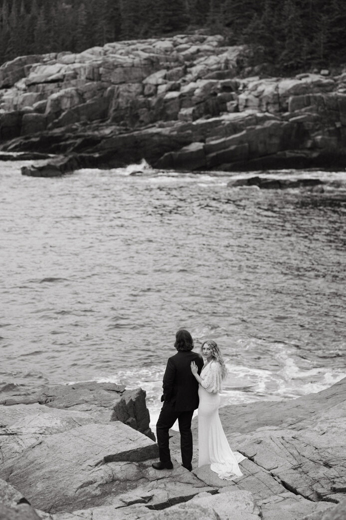 elopement portrait in Acadia National Park