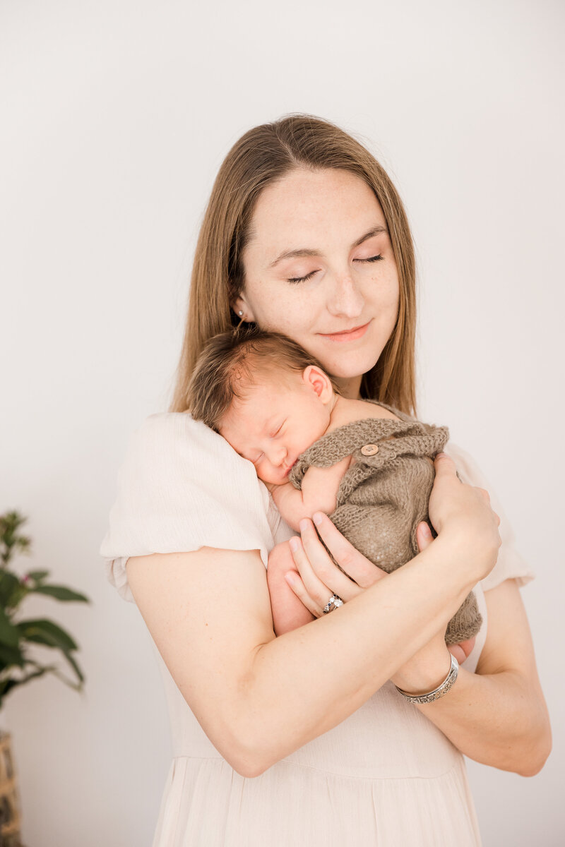 BOrange-County-In-Home-Newborn-Lifestyle-Photography-73