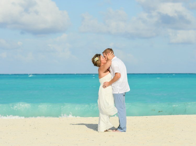 Jen and Mark Heller wedding picture  on a tropical beach