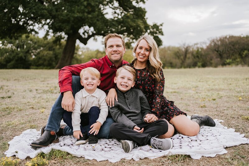 BrendaTurrubiartePhotography_RoseFamily0068