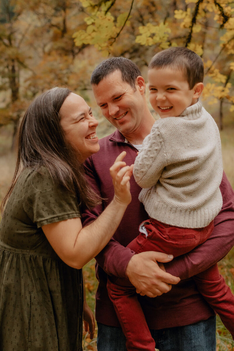 fall family mini sessions in Eugene, Oregon