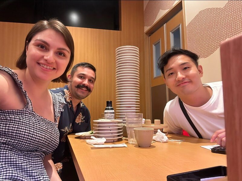 Happy moments of clients enjoying their Tokyo adventures with Yasushi as their guide