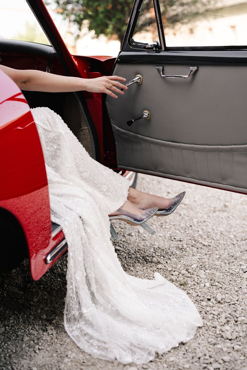 eskuvo_szervezes_magyarorszag_pirosauto