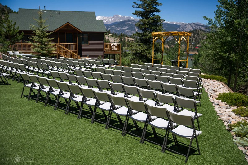 Outdoor-Colorado-Mountain-Wedding-Venue-Mary's-Lake-Lodge